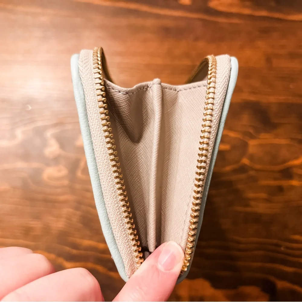 Fossil Wristlet - Picture 4 of 5